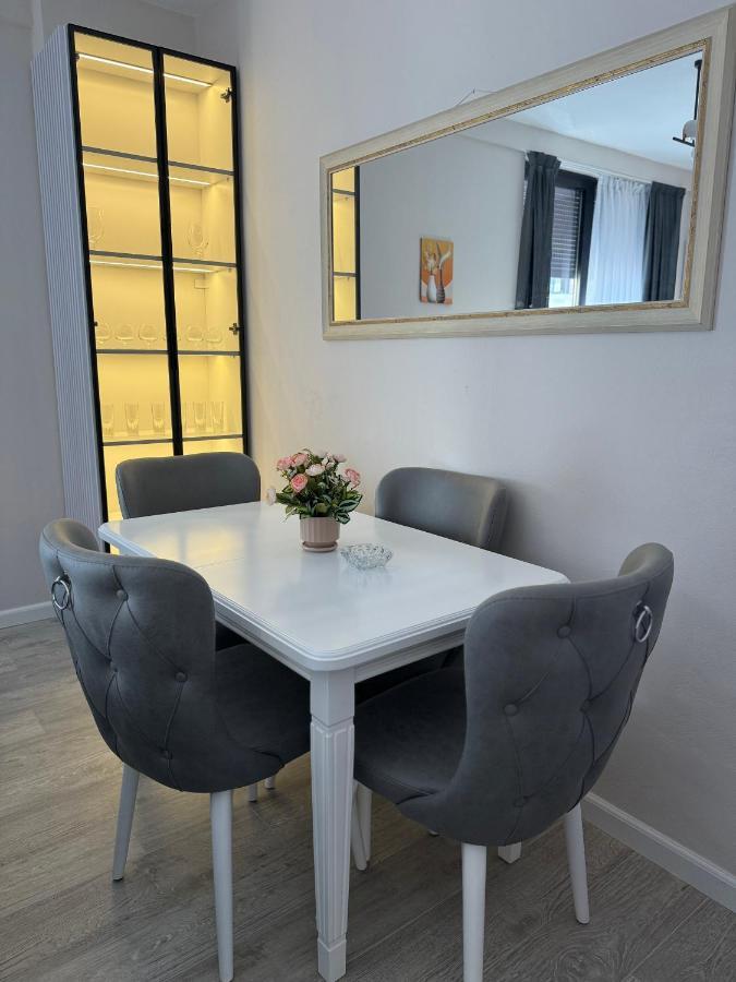 Sc Tirana Centre Apartment Екстериор снимка